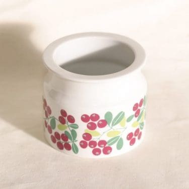 Arabia Pomona purnukka, puolukka, suunnittelija Raija Uosikkinen, puolukka