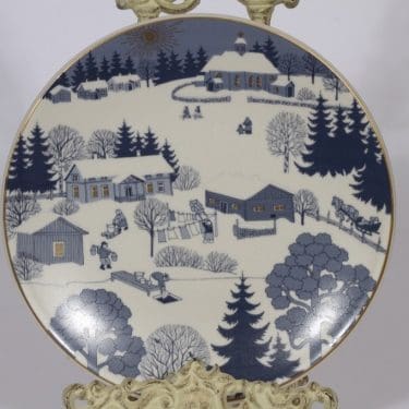 Arabia Joululautanen vuosilautanen, 1983, suunnittelija Raija Uosikkinen, 1983, serikuva