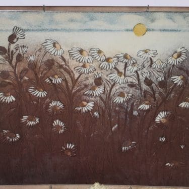 Arabia seinälaatta, Fennia 100 vuotta, suunnittelija Heljä Liukko-Sundström, Fennia 100 vuotta, käsinmaalattu, signeerattu, numeroitu