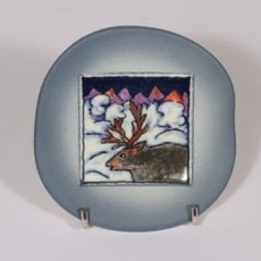 Arabia koristelaatta, Lapin maassa, suunnittelija Heljä Liukko-Sundström, Lapin maassa, pieni, serikuva