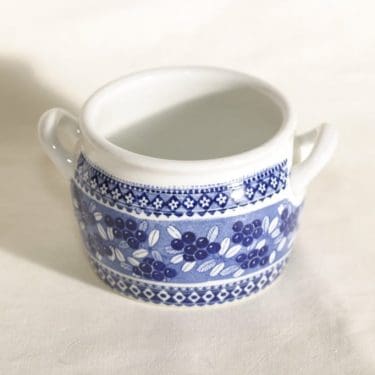 Arabia Puolukka voiruukku, suunnittelija ,