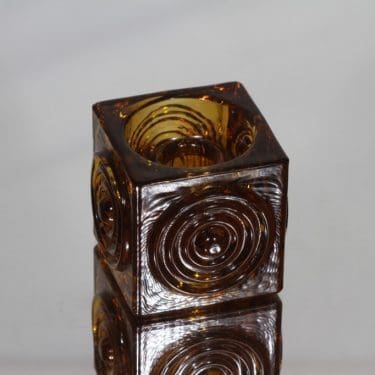 Riihimäen lasi Rengas kynttilänjalka, ruskea, suunnittelija Tamara Aladin, massiivinen