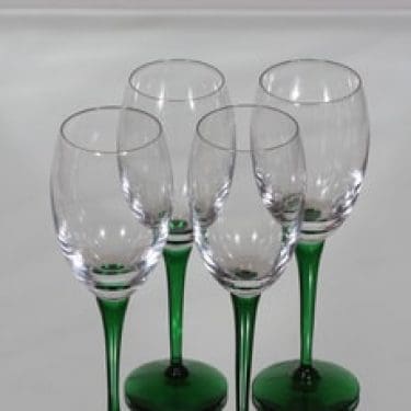 Nuutajärvi Traviata valkoviinilasit, 18 cl, 4 kpl, suunnittelija Saara Hopea, 18 cl