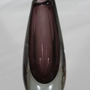 Nuutajärvi GN 26 taide-esine, signeerattu, suunnittelija Gunnel Nyman, signeerattu, massiivinen