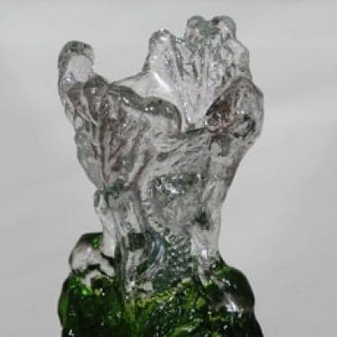 Humppila Kasvimaalla maljakko, signeerattu, suunnittelija Pertti Santalahti, signeerattu