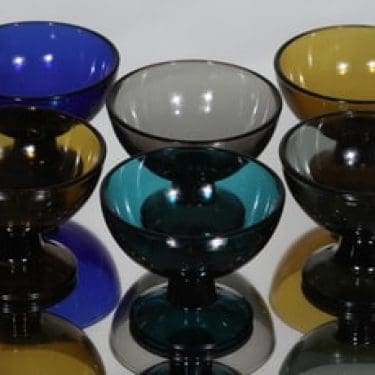 Nuutajärvi 5376 annoskulhot, eri värejä, 6 kpl, suunnittelija Saara Hopea,