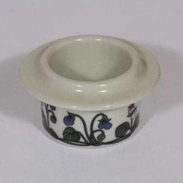 Arabia Flora munakuppi, suunnittelija Esteri Tomula, serikuva, kukka-aihe