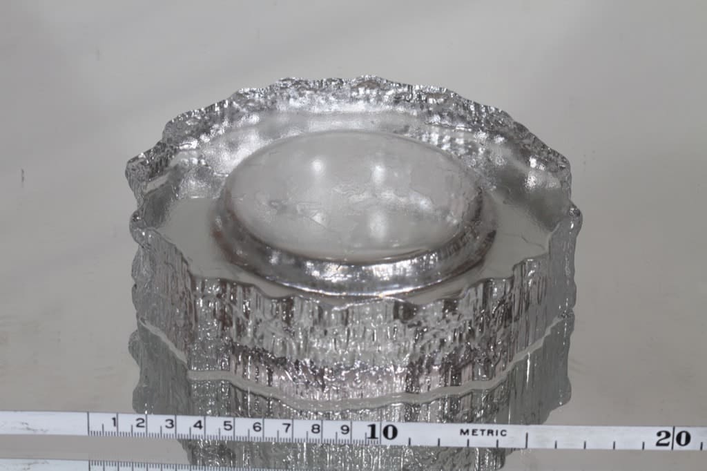 Iittala Aslak tuhka-astia, kirkas, suunnittelija Tapio Wirkkala, massiivinen kuva 2