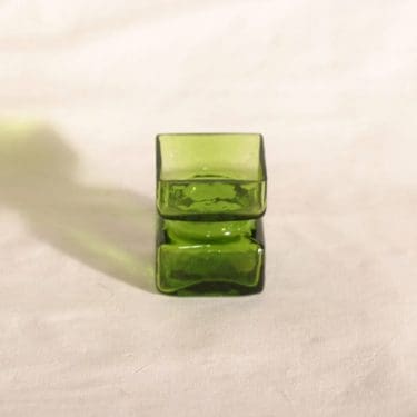 Riihimäen lasi Pala lasimaljakko, vihreä, suunnittelija Helena Tynell, pieni
