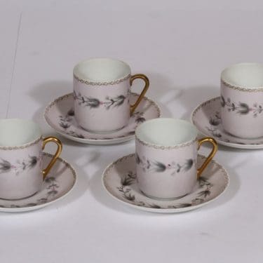 Arabia OC mokkakupit, käsinmaalattu, 4 kpl, suunnittelija Esteri Tomula, käsinmaalattu