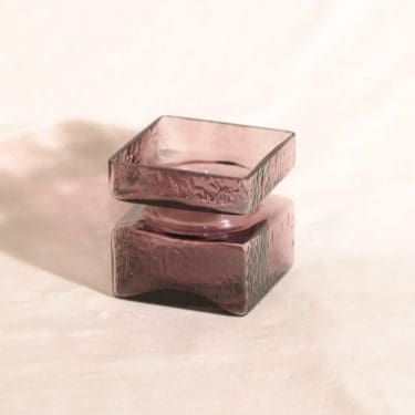 Riihimäen lasi Pala lasimaljakko, lila, suunnittelija Helena Tynell,