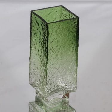 Kumela maljakko, signeerattu, suunnittelija , signeerattu