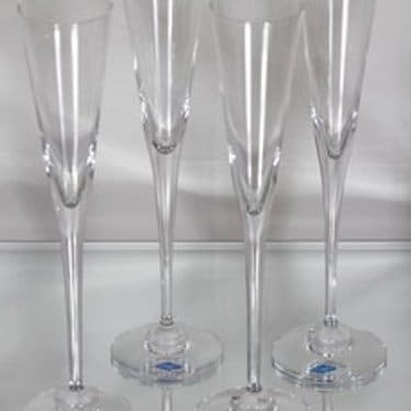 Nuutajärvi Aurora kuohuviinilasit, 13 cl, 4 kpl, suunnittelija Heikki Orvola, 13 cl