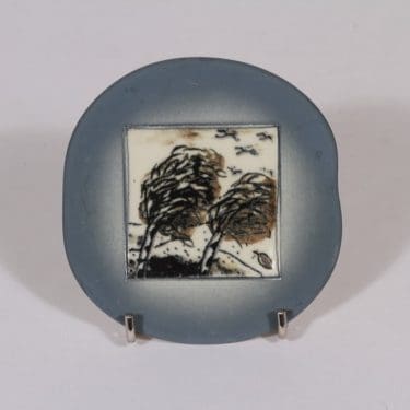 Arabia koristelautanen, Syksy, suunnittelija Heljä Liukko-Sundström, Syksy, pieni, serikuva