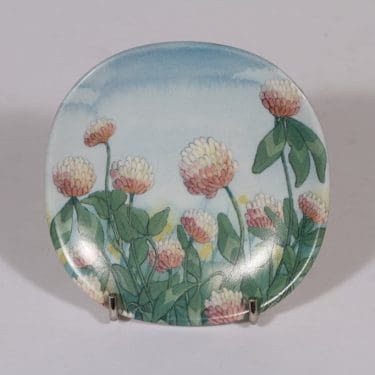 Arabia koristelautanen, Apila, suunnittelija Toivo Utriainen, Apila, pieni, serikuva