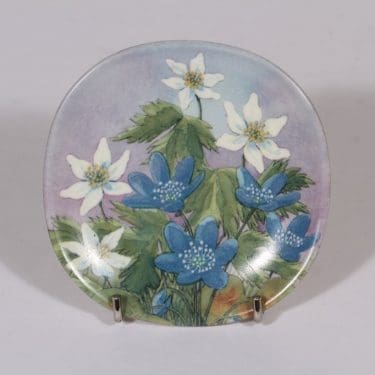 Arabia koristelautanen, Vuokot, suunnittelija Toivo Utriainen, Vuokot, pieni, serikuva