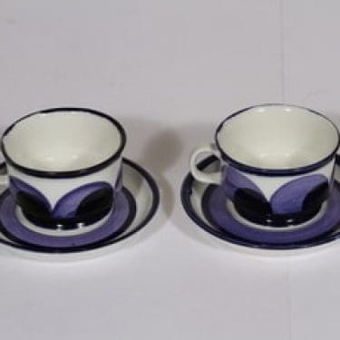 Arabia Paju mokkukupit, 10 cl, 2 kpl, suunnittelija Anja Jaatinen-Winquist, 10 cl, käsinmaalattu, signeerattu