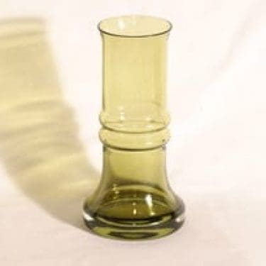 Riihimäen lasi 1564 lasimaljakko, vihreä, suunnittelija Tamara Aladin,