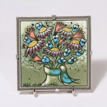 Arabia koristelaatta, Iloisesti, suunnittelija Heljä Liukko-Sundström, Iloisesti, pieni, serikuva, signeerattu