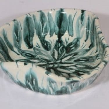 Savitorppa kulho, käsinmaalattu, suunnittelija Saul Nordqvist, käsinmaalattu, käsin muotoiltu, signeerattu, Atelje Nordqvist