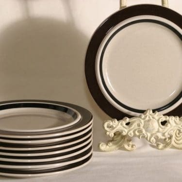 Arabia Ruija katelautaset, käsinmaalattu, 8 kpl, suunnittelija Raija Uosikkinen, käsinmaalattu