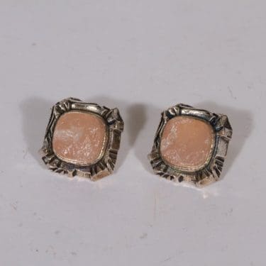 Turun Hopea H 5586 kalvosinnapit, hopea, 2 kpl, suunnittelija Pentti Sarpaneva, hopea