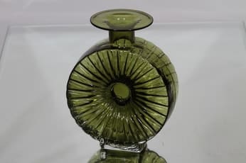 Riihimäen lasi Aurinkopullo koristepullo, koko 3/4, suunnittelija Helena Tynell, koko 3/4