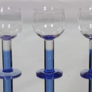 Nuutajärvi Mondo lasit, 24 cl, 3 kpl, suunnittelija Kerttu Nurminen, 24 cl, sininen jalka