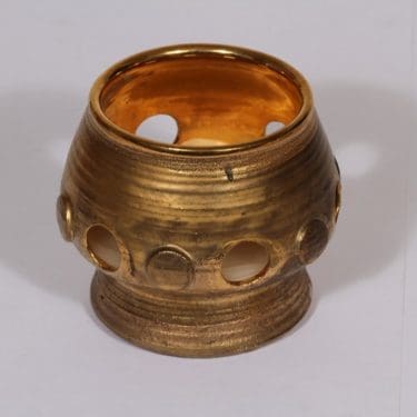 Savitorppa kynttilälyhty, suunnittelija Erkki Stenius, käsin dreijattu, signeerattu, kullattu