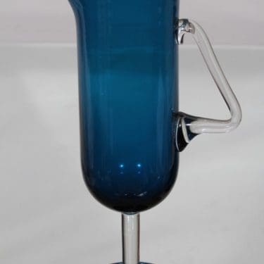 Riihimäen lasi Harlekiini mehukarahvi, 75 cl, suunnittelija Nanny Still, 75 cl