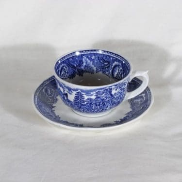 Arabia Maisema teekuppi, suunnittelija , kuparipainokoriste