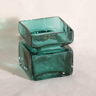 Riihimäen lasi Pala lasimaljakko, turkoosi, suunnittelija Helena Tynell,