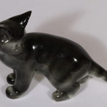 Arabia eläinfiguuri, kissa, suunnittelija Lea von Mickwitz, kissa, käsinmaalattu