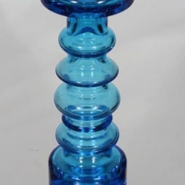 Nuutajärvi Pikku-Majakka kynttilänjalka, signeerattu, suunnittelija Oiva Toikka, signeerattu