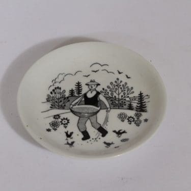 Arabia Harraste koristelautanen, suunnittelija , pieni, kuparipainokoriste