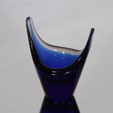 Kumela vase, signed