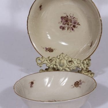 Arabia Raili kulhot, 2 kpl, suunnittelija , serikuva, kukka-aihe, kullattu