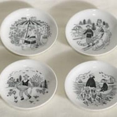 Arabia Harraste seinälautaset, 4 kpl, suunnittelija Raija Uosikkinen,