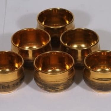 Savitorppa kupit, käsin dreijattu, 6 kpl, suunnittelija Garizim Hansen, käsin dreijattu, pieni, signeerattu, kullattu
