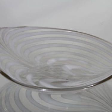 Kumela taide-esine, signeerattu, suunnittelija Maija Carlson, signeerattu, filigraani