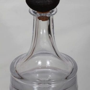 Iittala Kapteenin pöytä karahvi, kirkas, suunnittelija Tapio Wirkkala,