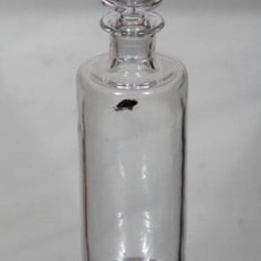 Nuutajärvi Saara karahvi, kirkas, suunnittelija Saara Hopea,