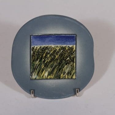 Arabia seinälaatta, Viljapelto, suunnittelija Heljä Liukko-Sundström, Viljapelto, pieni, serikuva