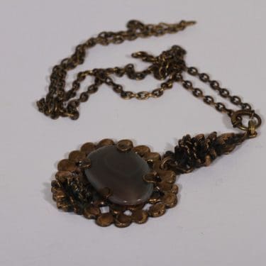 Turun Hopea kaulakoru, Akaatti, suunnittelija Pentti Sarpaneva, Akaatti, pronssi