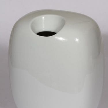 Rosenthal Suomi maljakko, valkoinen, suunnittelija Timo Sarpaneva, suuri