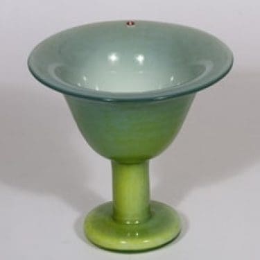 Nuutajärvi pokaali, Jorvin sairaala, suunnittelija Oiva Toikka, Jorvin sairaala, vihreä, signeerattu