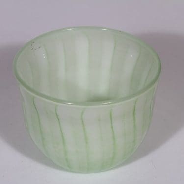 Nuutajärvi Pro Arte kulho, signeerattu, suunnittelija Oiva Toikka, signeerattu, numeroitu