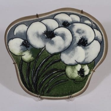 Arabia seinälaatta, Pullukkakukat, suunnittelija Heljä Liukko-Sundström, Pullukkakukat, serikuva