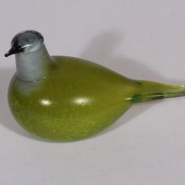 Nuutajärvi koristelintu, Kerttunen, suunnittelija Oiva Toikka, Kerttunen, signeerattu