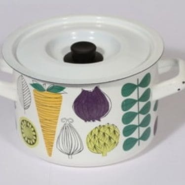 Finel Vegeta kattila, 3 l, suunnittelija Esteri Tomula, 3 l, serikuva, vihannesaihe, retro